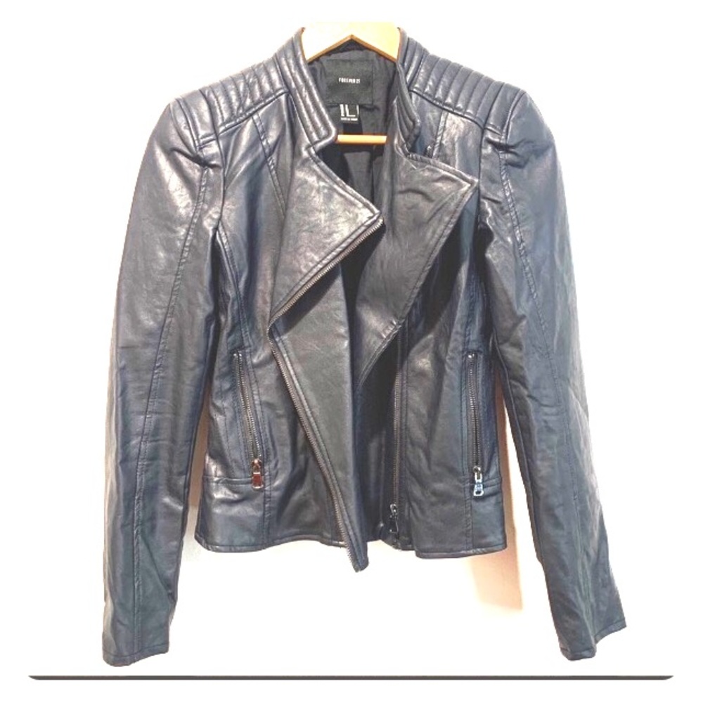 ⭐️5/&20⭐️Forever 21 Faux Leather Jacket SZ M